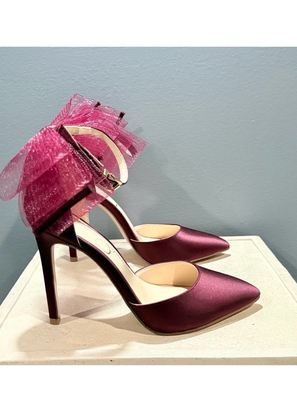 Jessica Simpson Phindies Burgundy Oversized Tulle Bow Stiletto Pumps Sz 5.5 NWT - Picture 9 of 9